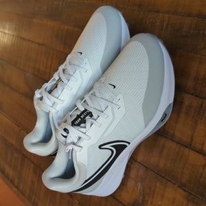 Nike Men's Air Zoom Infinity Tour NXT% Golf Shoes